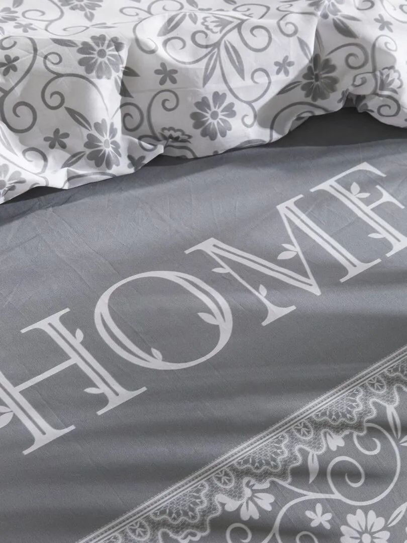 Bedding Set with 'CHARME CAPUCINE' 'TODAY' Print - Light Gray