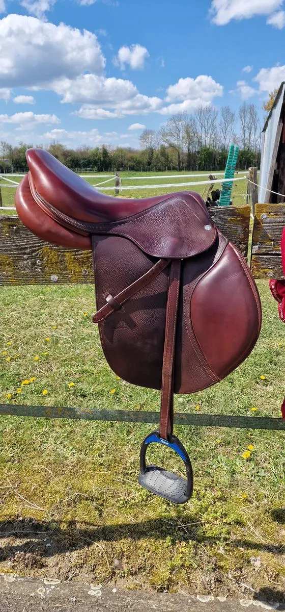 CWD SE01 Saddle