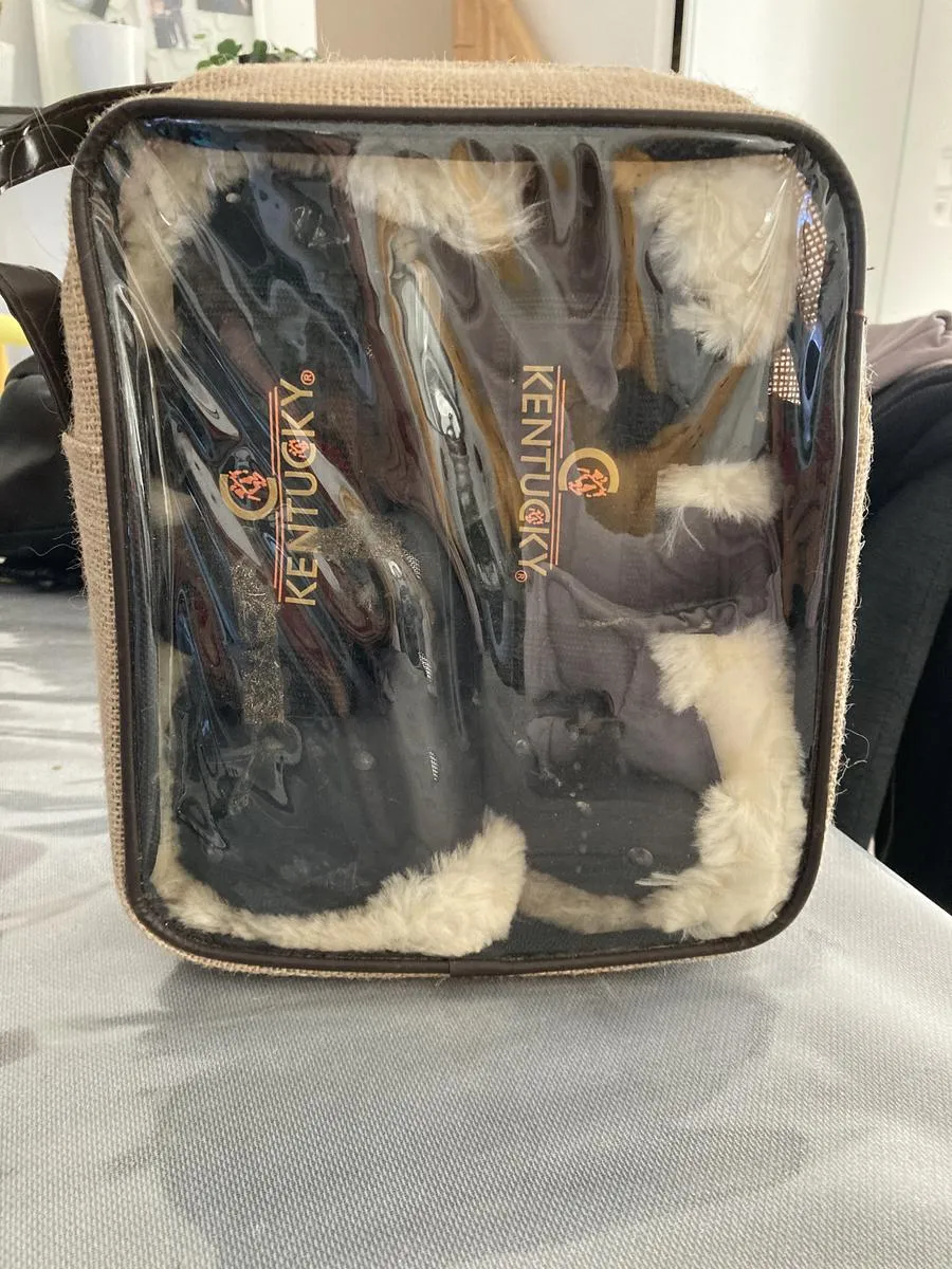 Kentucky Mouton Leg Wraps
