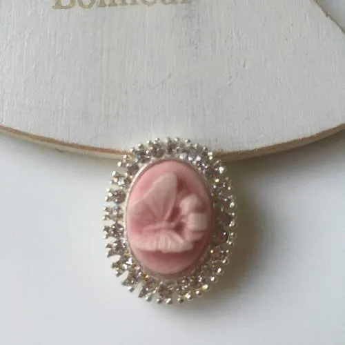 Oval Cabochon Pendant and Cameo 25x20mm