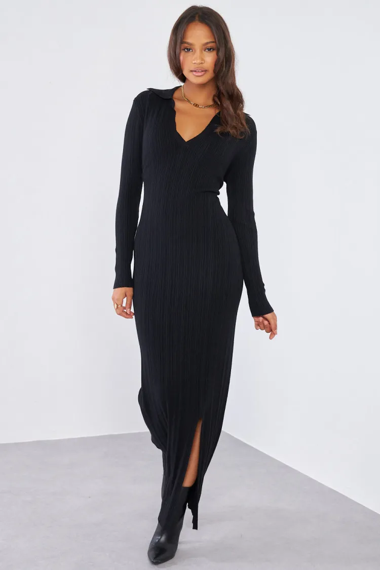 Robe pull noire à col à rabats texturée